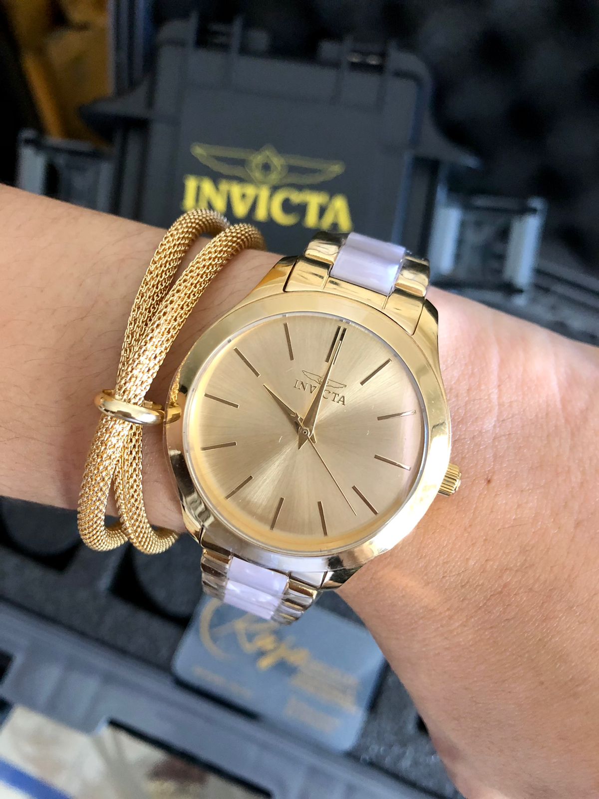 Las mejores ofertas en Relojes de pulsera de oro de mujer Invicta